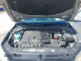 2013 Volkswagen Passat SE w/Sunroof & Nav with VIN 1VWBP7A37DC125598, listed as a IAAI auction lot 42022573 with 149,812 mi miles. Bid and sale history available at carsss.com. Image 10.