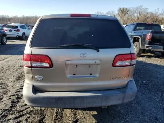 2001 Toyota Sienna CE with VIN 4T3ZF19C41U392115, listed as a Copart auction lot 43378475 with 152,438 mi miles and Salvage Title. Bid and sale history available at carsss.com. Image 6.