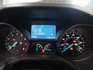 2014 Ford Focus SE with VIN 1FADP3F22EL437727, listed as a IAAI auction lot 42001593 with 90,814 mi miles. Bid and sale history available at carsss.com. Image 7.