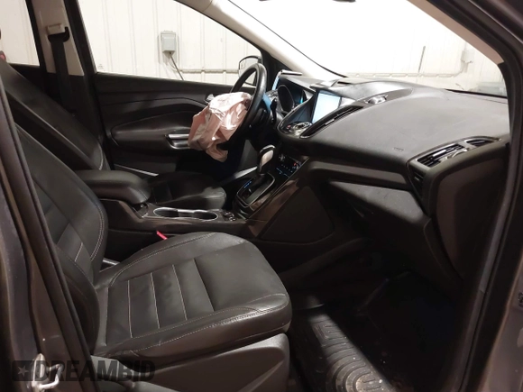 2014 Ford Escape Titanium with VIN 1FMCU9JX9EUA56421, listed as a IAAI auction lot 41392372 with 117,234 mi miles. Bid and sale history available at carsss.com. Image 5.