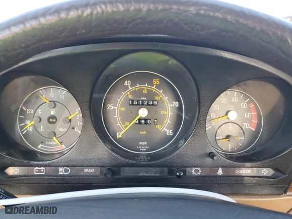 1981 Mercedes-Benz 380 Series 380SL with VIN WDBBA45A2BB001364, listed as a Copart auction lot 88170215 with 151,239 mi miles and Clean Title. Bid and sale history available at carsss.com. Image 9.