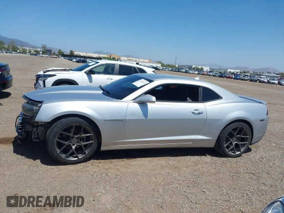 2014 Chevrolet Camaro LT z VIN 2G1FG1E30E9207699, wystawiony jako IAAI lot #42256519 z przebiegiem 107 219 mil mil oraz . Historia ofert i sprzedaży dostępna na DreamBid. Obrazek 14.