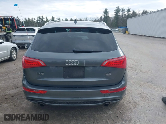 2012 Audi Q5 3.2L Premium Plus with VIN WA1DKAFPXCA080146, listed as a IAAI auction lot 41884166 with 231,000 mi miles. Bid and sale history available at carsss.com. Image 17.