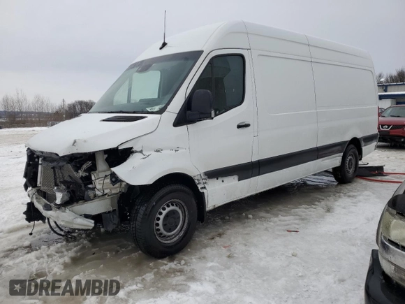 2021 Freightliner Sprinter z VIN W2Y40CHY4MT068916, wystawiony jako Copart lot #45091765 z przebiegiem 89 822 mil mil oraz Szkody całkowita. Historia ofert i sprzedaży dostępna na DreamBid. Obrazek 1.