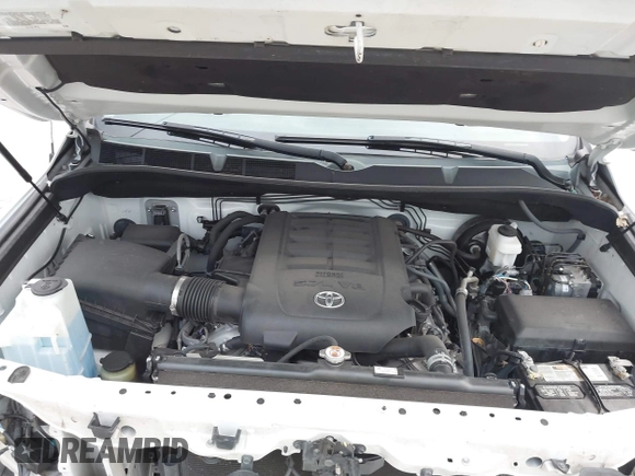 2019 Toyota Tundra 2WD SR with VIN 5TFRY5F19KX245581, listed as a IAAI auction lot 41204371 with 82,784 mi miles. Bid and sale history available at carsss.com. Image 10.
