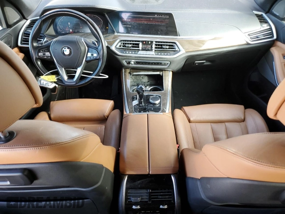 2019 BMW X5 xDrive40i z VIN 5UXCR6C58KLL35326, wystawiony jako Copart lot #88703115 z przebiegiem 126 911 mil mil oraz Szkoda całkowita • Salvage title. Historia ofert i sprzedaży dostępna na DreamBid. Obrazek 8.
