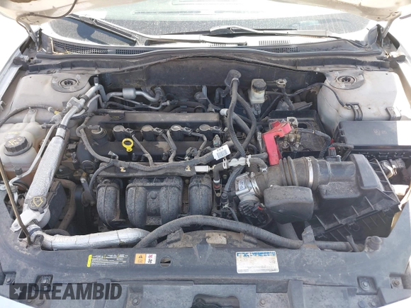 2010 Ford Fusion SE with VIN 3FAHP0HA0AR238417, listed as a IAAI auction lot 41994047 with 173,421 mi miles. Bid and sale history available at carsss.com. Image 10.