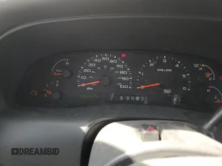 2002 Ford Excursion XLT с VIN 1FMNU41S12EB66529, выставлен на аукционе Copart как лот 49739255 с пробегом 188 896 миль миль и Чистый • Clean title. История ставок и продаж доступна на DreamBid. Изображение 9.