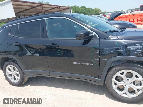 2024 Jeep Compass Latitude с VIN 3C4NJDBN4RT111850, выставлен на аукционе IAAI как лот 42771963 с пробегом 40 626 миль миль и . История ставок и продаж доступна на DreamBid. Изображение 13.