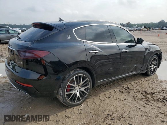 2017 Maserati Levante with VIN ZN661XUL4HX225995, listed as a Copart auction lot 54788175 with 45,276 mi miles and Salvage Title. Bid and sale history available at carsss.com. Image 3.