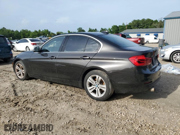 2018 BMW 3 Series 330i xDrive with VIN WBA8D9G55JNU71401, listed as a Copart auction lot 60206935 with Not provided miles and Clean title. Bid and sale history available at DreamBid. Image 2.