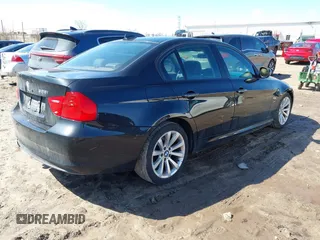 2011 BMW 3 Series 328i xDrive with VIN WBAPK5G50BNN29443, listed as a IAAI auction lot 41883938 with 143,757 mi miles. Bid and sale history available at carsss.com. Image 4.