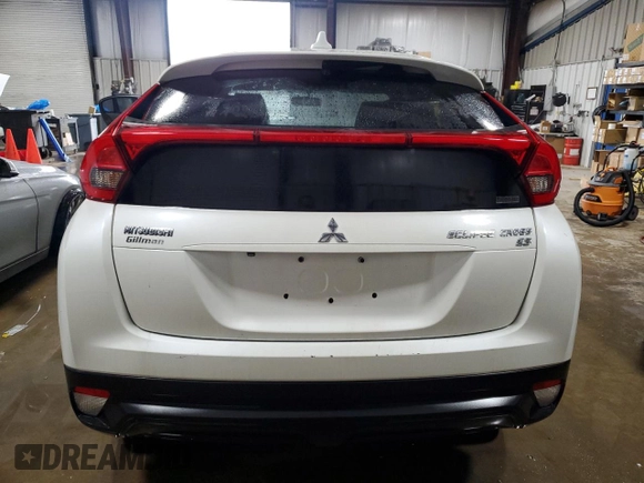 2018 Mitsubishi Eclipse Cross ES z VIN JA4AT3AA9JZ050472, wystawiony jako Copart lot #47934205 z przebiegiem 85 549 mil mil oraz Szkoda całkowita • Salvage title. Historia ofert i sprzedaży dostępna na DreamBid. Obrazek 6.
