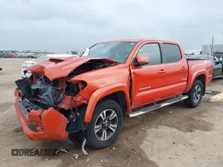 2018 Toyota Tacoma SR5 z VIN 3TMAZ5CN2JM076140, wystawiony jako IAAI lot #41913486 z przebiegiem 142 212 mil mil oraz . Historia ofert i sprzedaży dostępna na DreamBid. Obrazek 2.