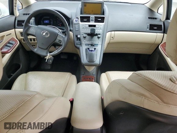 2010 Lexus HS 250h z VIN JTHBB1BA0A2021546, wystawiony jako Copart lot #57853025 z przebiegiem 150 157 mil mil oraz Szkoda całkowita • Salvage title. Historia ofert i sprzedaży dostępna na DreamBid. Obrazek 8.