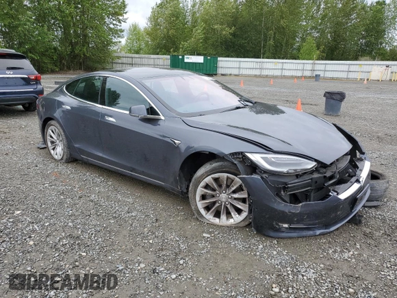 2019 Tesla Model S 75D z VIN 5YJSA1E23KF312145, wystawiony jako Copart lot #57344975 z przebiegiem 33 092 mil mil oraz Szkoda całkowita • Salvage title. Historia ofert i sprzedaży dostępna na DreamBid. Obrazek 4.