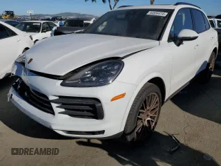 2023 Porsche Cayenne S z VIN WP1AB2AY4PDA14760, wystawiony jako Copart lot #44556414 z przebiegiem 5 886 mil mil oraz . Historia ofert i sprzedaży dostępna na DreamBid. Obrazek 1.