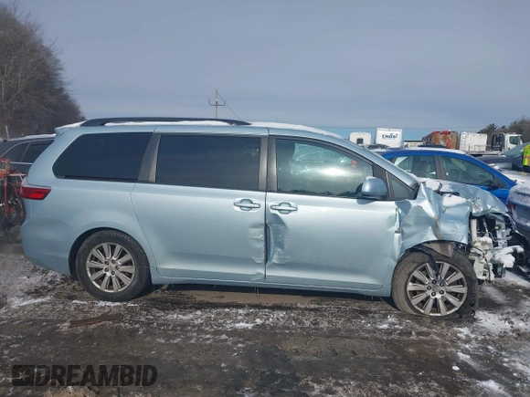2017 Toyota Sienna LE with VIN 5TDJZ3DC5HS158746, listed as a IAAI auction lot 41343900 with 79,019 mi miles. Bid and sale history available at carsss.com. Image 13.
