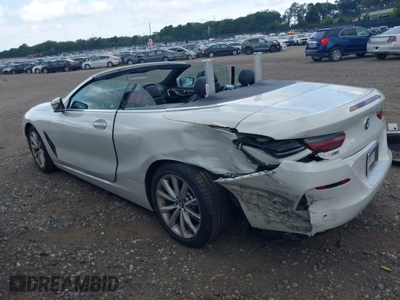 2020 BMW 8 Series 840i с VIN WBADZ4C04LCD01352, выставлен на аукционе IAAI как лот 40232421 с пробегом 22 534 миль миль и . История ставок и продаж доступна на DreamBid. Изображение 3.