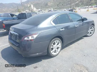 2013 Nissan Maxima S z VIN 1N4AA5AP6DC836402, wystawiony jako IAAI lot #42095626 z przebiegiem 149 974 mil mil oraz . Historia ofert i sprzedaży dostępna na DreamBid. Obrazek 4.