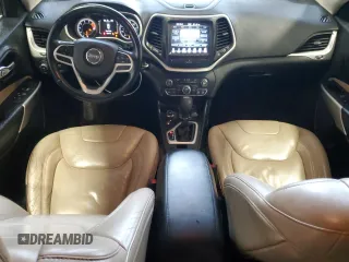 2017 Jeep Cherokee Latitude with VIN 1C4PJMCS8HW621155, listed as a Copart auction lot 57664565 with 155,191 mi miles and Clean title. Bid and sale history available at DreamBid. Image 8.