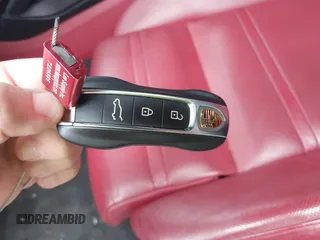 2019 Porsche Cayenne S z VIN WP1AB2AY2KDA64548, wystawiony jako IAAI lot #42316649 z przebiegiem 28 110 mil mil oraz . Historia ofert i sprzedaży dostępna na DreamBid. Obrazek 11.