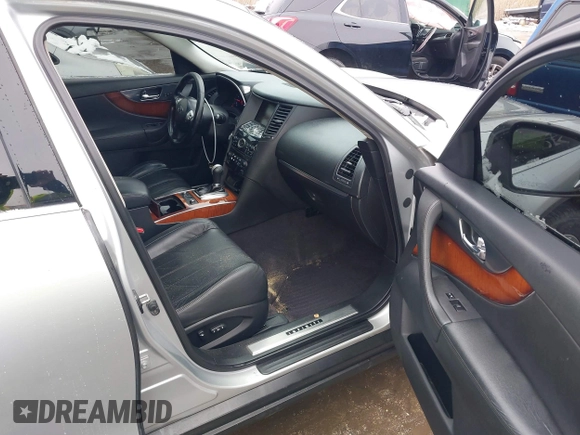 2010 Infiniti FX35 with VIN JN8AS1MW8AM850931, listed as a IAAI auction lot 41565434 with 166,160 mi miles. Bid and sale history available at carsss.com. Image 5.