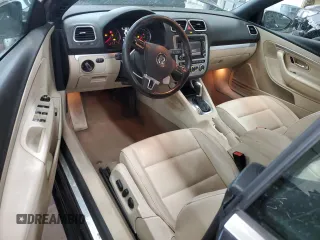 2013 Volkswagen Eos Komfort with VIN WVWBW8AH6DV003584, listed as a Copart auction lot 78823294 with 107,792 mi miles and Clean Title. Bid and sale history available at DreamBid. Image 8.