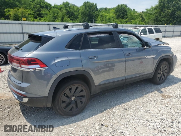 2024 Volkswagen Atlas SE z VIN 1V2JE2CA2RC211345, wystawiony jako Copart lot #58264535 z przebiegiem 48 905 mil mil oraz Szkoda całkowita • Salvage title. Historia ofert i sprzedaży dostępna na DreamBid. Obrazek 3.