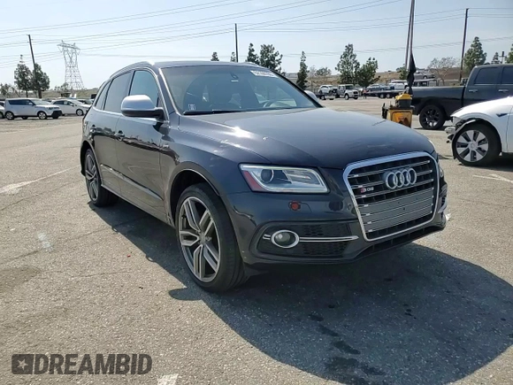 2014 Audi SQ5 Premium Plus z VIN WA1CGAFP3EA090873, wystawiony jako Copart lot #52160785 z przebiegiem 159 664 mil mil oraz Szkoda całkowita • Salvage title. Historia ofert i sprzedaży dostępna na DreamBid. Obrazek 12.