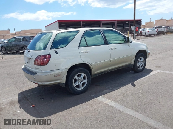 2000 Lexus RX 300 with VIN JT6GF10U3Y0050934, listed as a IAAI auction lot 41778583 with 177,889 mi miles and . Bid and sale history available at carsss.com. Image 4.