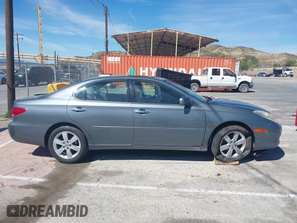 2005 Lexus ES 330 with VIN JTHBA30G055122175, listed as a IAAI auction lot 41847151 with 144,318 mi miles. Bid and sale history available at carsss.com. Image 13.