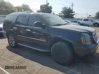 2010 GMC Yukon Denali with VIN 1GKUKEEF1AR277683, listed as a Copart auction lot 69675654 with 206,114 mi miles and Salvage Title. Bid and sale history available at carsss.com. Image 4.