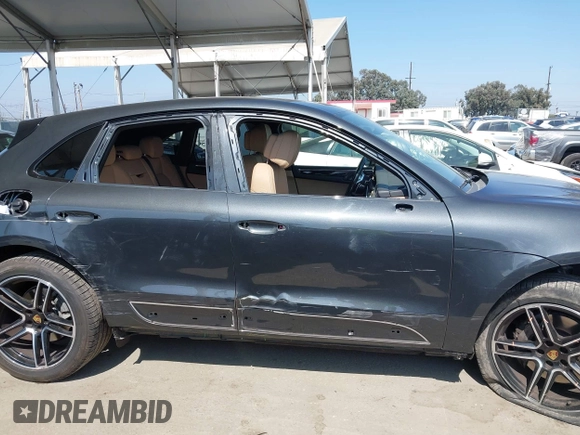 2020 Porsche Macan S z VIN WP1AB2A59LLB32454, wystawiony jako IAAI lot #42498723 z przebiegiem 80 720 mil mil oraz . Historia ofert i sprzedaży dostępna na DreamBid. Obrazek 14.