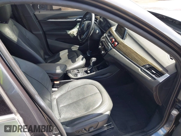 2017 BMW X1 xDrive28i with VIN WBXHT3Z31H4A56113, listed as a IAAI auction lot 42397932 with 70,252 mi miles and . Bid and sale history available at DreamBid. Image 5.