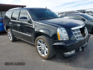 2013 Cadillac Escalade Platinum Edition with VIN 1GYS4DEF8DR302844, listed as a IAAI auction lot 41726120 with 167,425 mi miles. Bid and sale history available at carsss.com. Image 13.