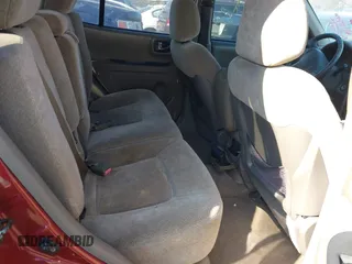 2004 Hyundai Santa Fe GLS with VIN KM8SC13E34U708007, listed as a IAAI auction lot 41414729 with 999,999 mi miles. Bid and sale history available at carsss.com. Image 8.