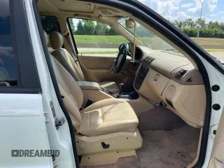 2000 Mercedes-Benz M-Class with VIN 4JGAB72E8YA154277, listed as a Copart auction lot 85389754 with 0 mi miles and Clean Title. Bid and sale history available at carsss.com. Image 5.
