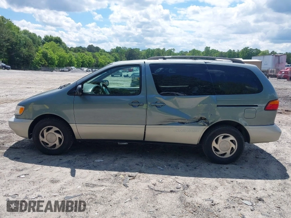 1998 Toyota Sienna LE with VIN 4T3ZF13C9WU029468, listed as a IAAI auction lot 42199057 with Not provided miles and . Bid and sale history available at DreamBid. Image 15.