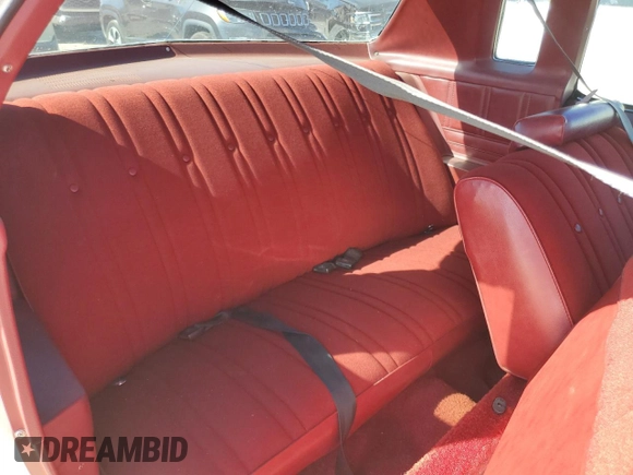 1974 Chevrolet Monte Carlo z VIN 1H57H4R75663, wystawiony jako Copart lot #81492924 z przebiegiem 90 431 mil mil oraz Tytuł czysty. Historia ofert i sprzedaży dostępna na DreamBid. Obrazek 12.