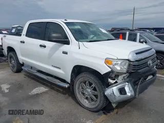 2015 Toyota Tundra SR5 z VIN 5TFEY5F11FX176387, wystawiony jako IAAI lot #42177433 z przebiegiem 168 766 mil mil oraz . Historia ofert i sprzedaży dostępna na DreamBid. Obrazek 1.