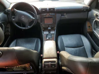 2002 Mercedes-Benz C 230/260/280/320 с VIN WDBRF61JX2F273543, выставлен на аукционе Copart как лот 64658185 с пробегом Не указан миль и Чистый • Clean title. История ставок и продаж доступна на DreamBid. Изображение 8.