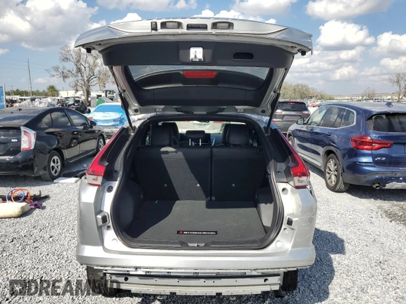 2022 Mitsubishi Eclipse Cross SE z VIN JA4ASWAA4NZ004400, wystawiony jako Copart lot #45165595 z przebiegiem 72 827 mil mil oraz Nie do naprawy • Non repairable. Historia ofert i sprzedaży dostępna na DreamBid. Obrazek 6.