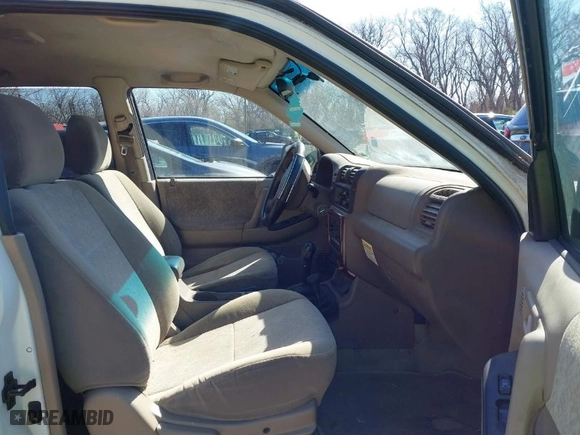 2002 Isuzu Rodeo with VIN 4S2DM58W624304459, listed as a IAAI auction lot 41853398 with 169,313 mi miles. Bid and sale history available at carsss.com. Image 5.