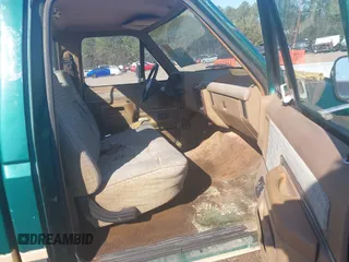 1991 Ford F-150 with VIN 1FTDF15Y4MPB03424, listed as a IAAI auction lot 41816984 with 18,118 mi miles. Bid and sale history available at carsss.com. Image 5.