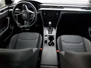 2023 Volkswagen Arteon SEL R-Line z VIN WVWSR7ANXPE013112, wystawiony jako Copart lot #74192954 z przebiegiem Nie podano mil oraz Szkoda całkowita • Salvage title. Historia ofert i sprzedaży dostępna na DreamBid. Obrazek 8.