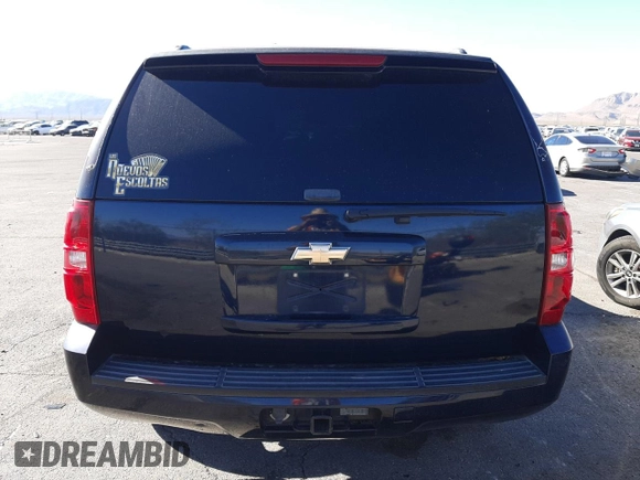2008 Chevrolet Tahoe LS z VIN 1GNFC13C08R165865, wystawiony jako Copart lot #58601235 z przebiegiem 173 735 mil mil oraz Czysty tytuł • Clean title. Historia ofert i sprzedaży dostępna na DreamBid. Obrazek 6.
