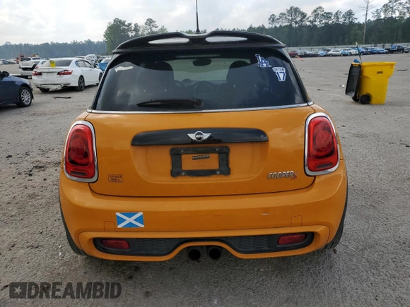 2015 MINI Hardtop S z VIN WMWXP7C53F2A58580, wystawiony jako Copart lot #51455845 z przebiegiem 116 277 mil mil oraz Szkoda całkowita • Salvage title. Historia ofert i sprzedaży dostępna na DreamBid. Obrazek 6.