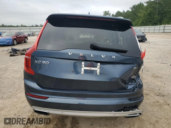 2021 Volvo XC90 Momentum z VIN YV4102PK3M1688564, wystawiony jako Copart lot #58249995 z przebiegiem 40 481 mil mil oraz Szkoda całkowita • Salvage title. Historia ofert i sprzedaży dostępna na DreamBid. Obrazek 6.