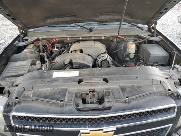2011 Chevrolet Tahoe Commercial with VIN 1GNLC2E06BR172595, listed as a Copart auction lot 81598064 with 317,477 mi miles and Salvage title. Bid and sale history available at DreamBid. Image 12.